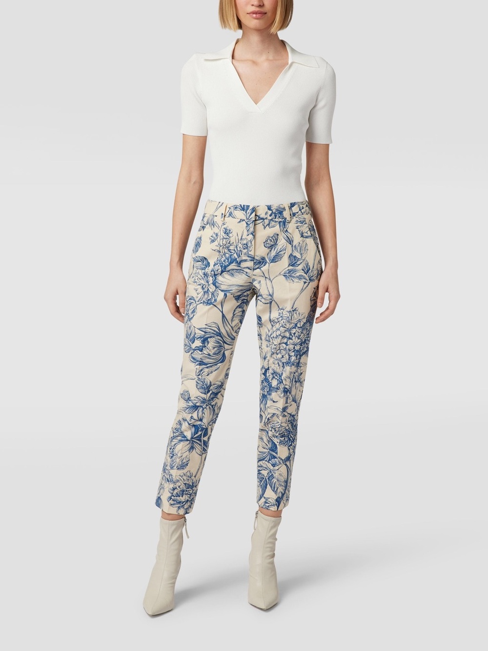 Weekend Max Mara Monia Floral Print Trousers with Blue Pattern